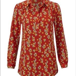 Cabi Red Floral Crepe Belfry HiLow Button-Front Top. Excellent condition.
